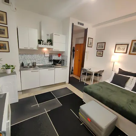 Short Rent Porta Vittoria Apartment *