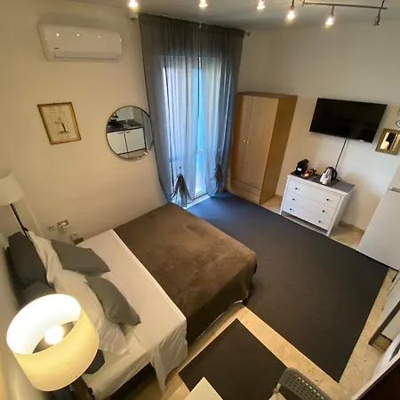 Short Rent Porta Vittoria Apartment *